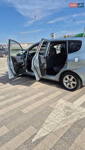 Хэтчбек Honda Jazz 2005 в Львове