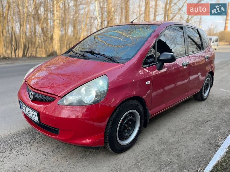 Хэтчбек Honda Jazz 2005 в Надворной