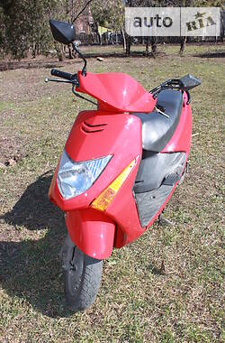 Макси-скутер Honda Lead 100 2004 в Одессе