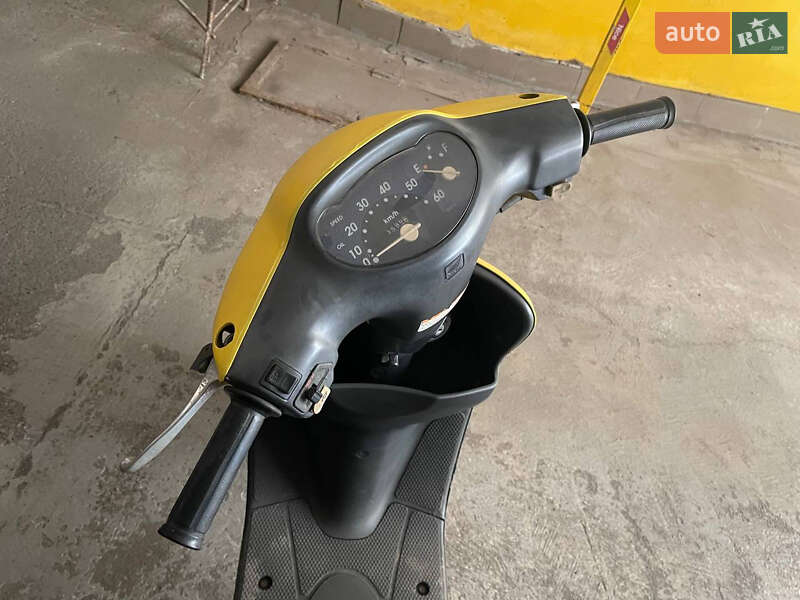 Скутер Honda Lead 100 2003 в Києві