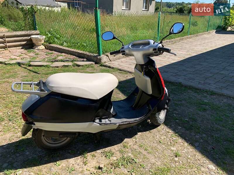 Скутер Honda Lead 100 2003 в Стрые фото 2 Скутер Honda Lead 100 2003 в Стрые