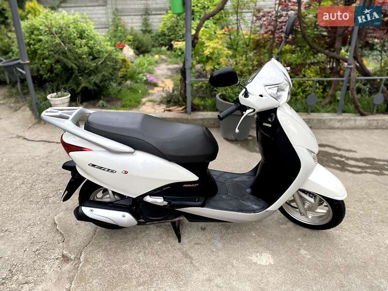 Скутер Honda Lead 110 JF-19 2010 в Кропивницькому фото 5 Скутер Honda Lead 110 JF-19 2010 в Кропивницькому