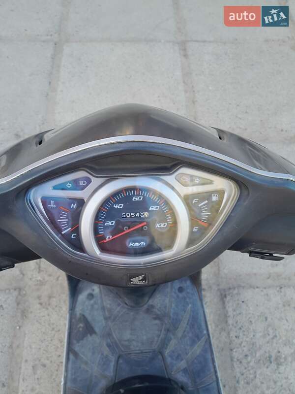 Грузовые мотороллеры, мотоциклы, скутеры, мопеды Honda Lead 110 JF-19 2010 в Кельменцах