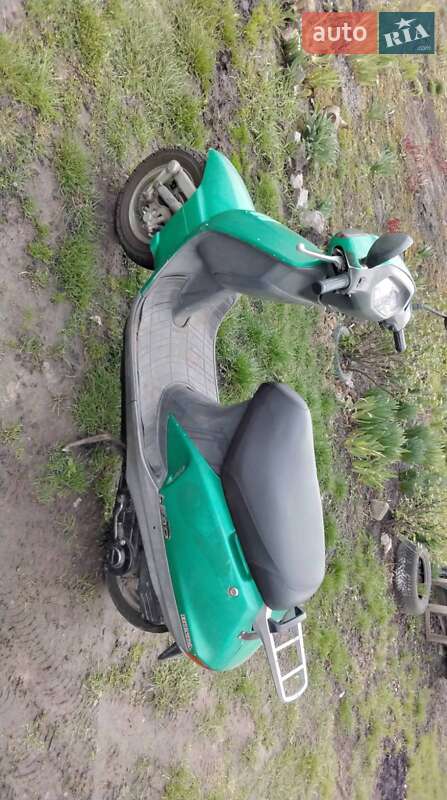 Мопеди Honda Lead 50 AF 48 2000 в Прилуках