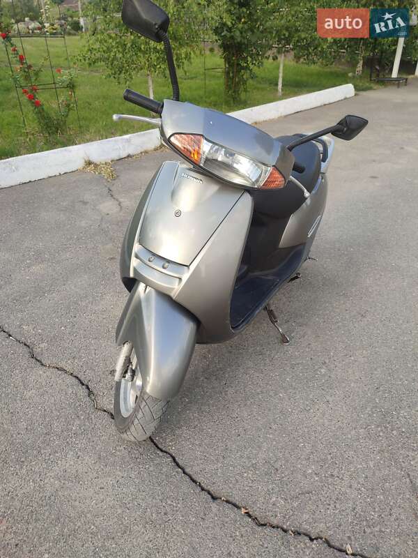 Мопеды Honda Lead 50 AF 48 1998 в Кельменцах
