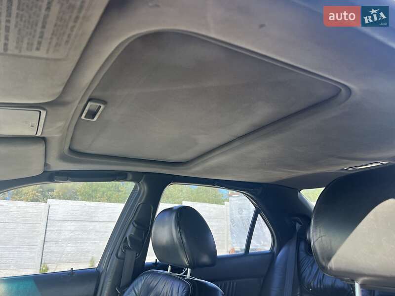 Седан Honda Legend 2002 в Києві