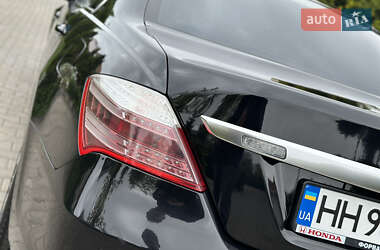 Седан Honda Legend 2009 в 