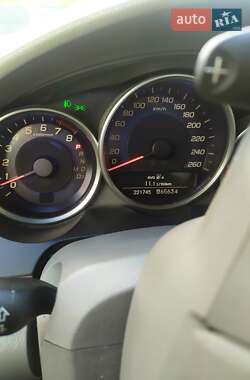 Седан Honda Legend 2006 в Дубровиці