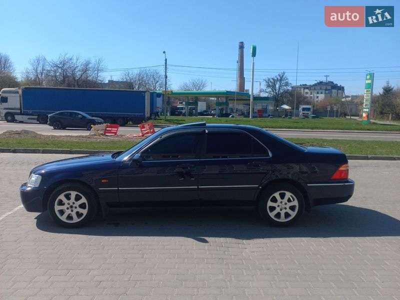 Седан Honda Legend 2000 в Львове