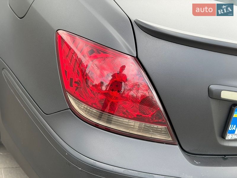 Седан Honda Legend 2006 в Одессе