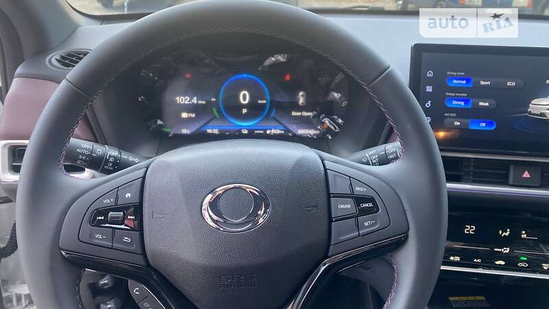 Внедорожник / Кроссовер Honda M-NV 2024 в Харькове