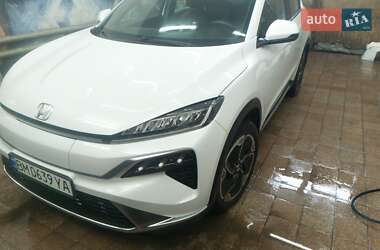 Позашляховик / Кросовер Honda M-NV 2023 в 