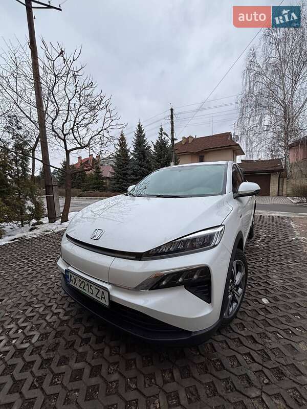 Позашляховик / Кросовер Honda M-NV 2021 в 