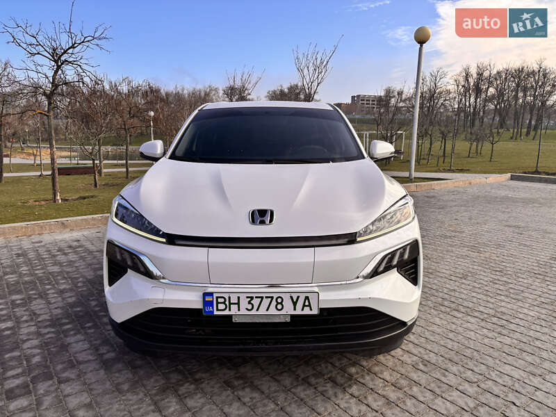 Honda M-NV 2022