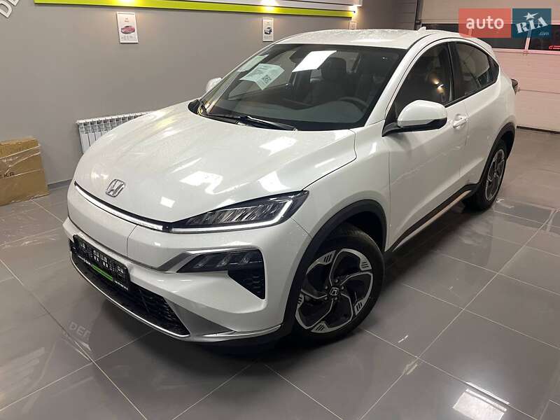 Позашляховик / Кросовер Honda M-NV 2024 в 