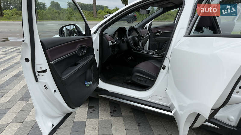 Внедорожник / Кроссовер Honda M-NV 2024 в Киеве