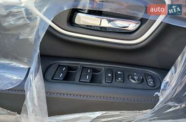 Внедорожник / Кроссовер Honda M-NV 2024 в 