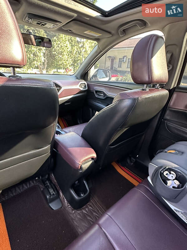 Позашляховик / Кросовер Honda M-NV 2021 в Краснограді