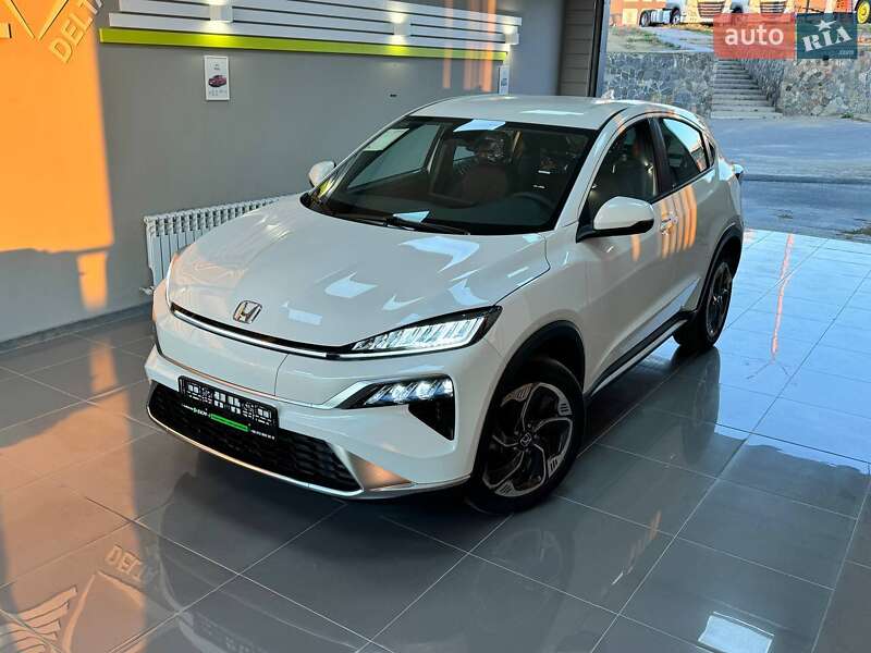 Позашляховик / Кросовер Honda M-NV 2024 в 