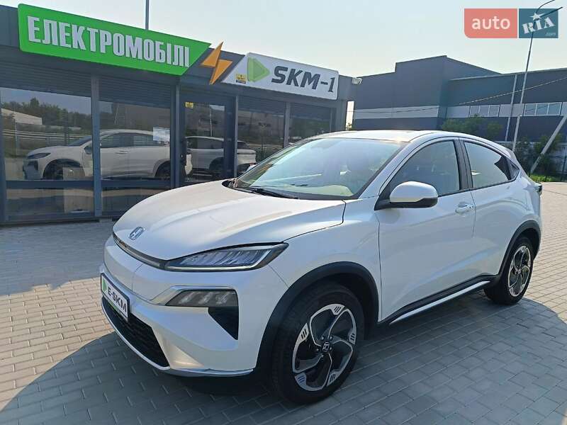 Honda M-NV 2024