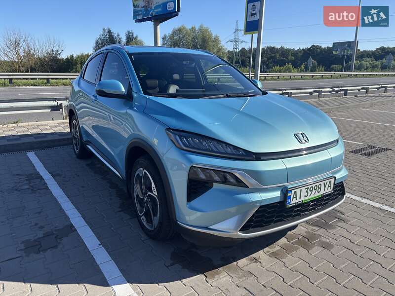Honda M-NV 2023