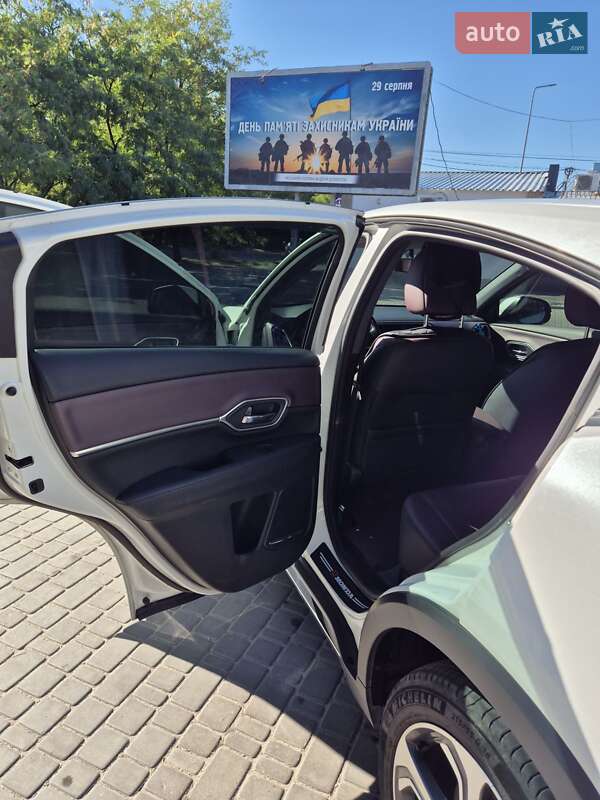 Позашляховик / Кросовер Honda M-NV 2022 в Кам'янському