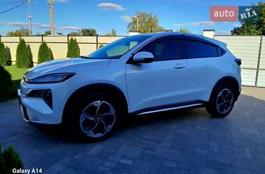 Позашляховик / Кросовер Honda M-NV 2023 в 