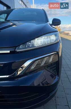 Позашляховик / Кросовер Honda M-NV 2021 в 