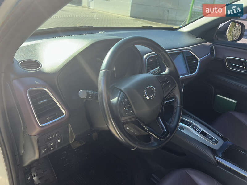 Позашляховик / Кросовер Honda M-NV 2021 в Кіцмані