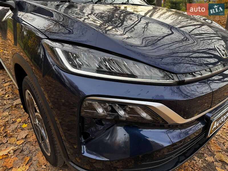 Внедорожник / Кроссовер Honda M-NV 2024 в Киеве