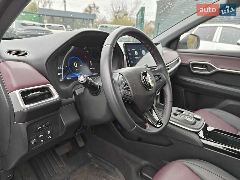 Внедорожник / Кроссовер Honda M-NV 2023 в Киеве