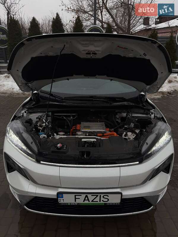 Внедорожник / Кроссовер Honda M-NV 2024 в Харькове