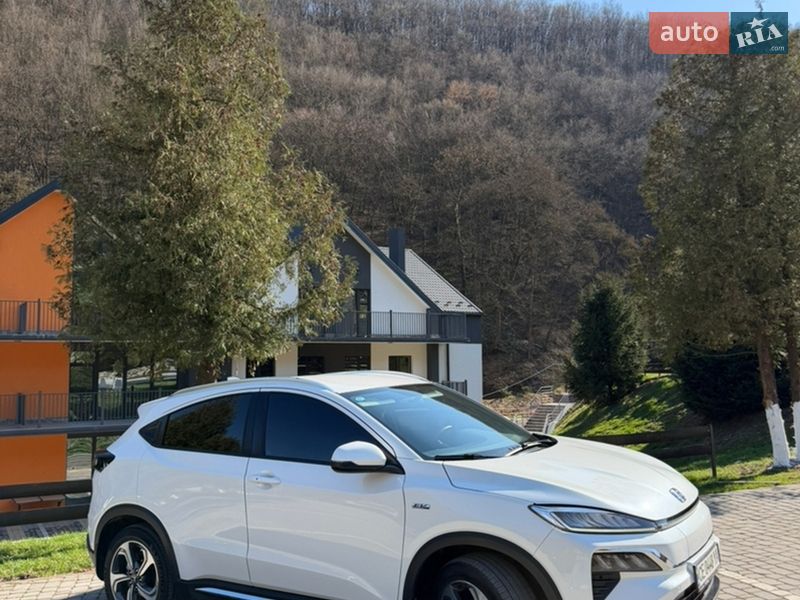 Позашляховик / Кросовер Honda M-NV 2022 в Чернівцях