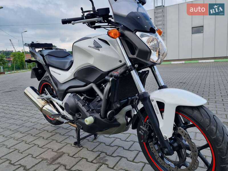 Мотоцикл Багатоцільовий (All-round) Honda NC 700S 2014 в Чернівцях