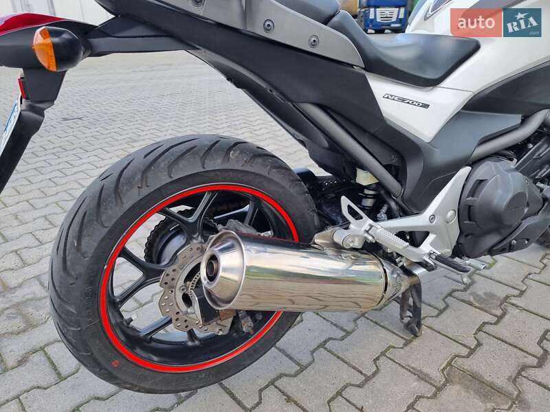 Мотоцикл Багатоцільовий (All-round) Honda NC 700S 2014 в Чернівцях