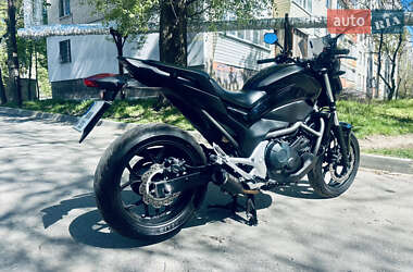 Мотоцикл Спорт-туризм Honda NC 700S 2012 в 