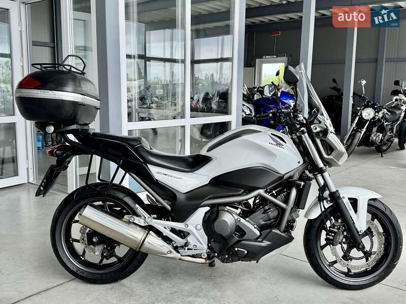 Мотоцикл Без обтекателей (Naked bike) Honda NC 700S 2012 в Хмельницком