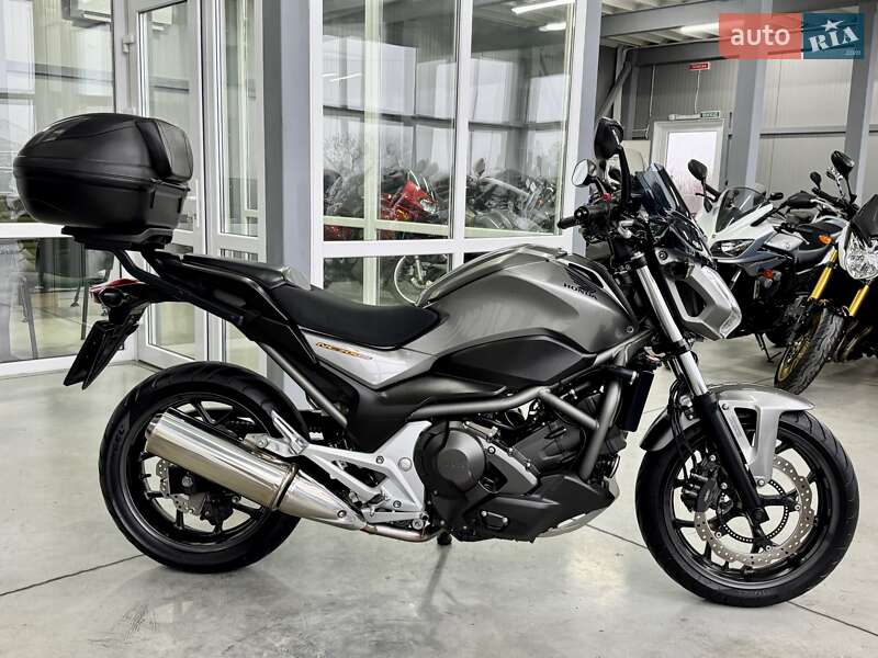 Мотоцикл Без обтекателей (Naked bike) Honda NC 700S 2012 в Хмельницком