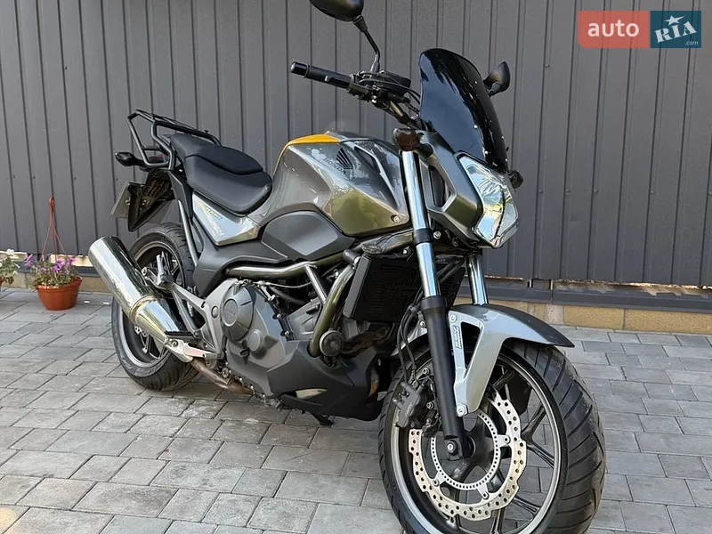 Honda NC 700S 2012