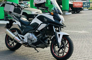 Мотоцикл Спорт-туризм Honda NC 700X 2014 в 