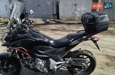 Мотоцикл Многоцелевой (All-round) Honda NC 700X 2012 в 