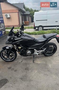Мотоцикл Классик Honda NC 700X 2016 в 