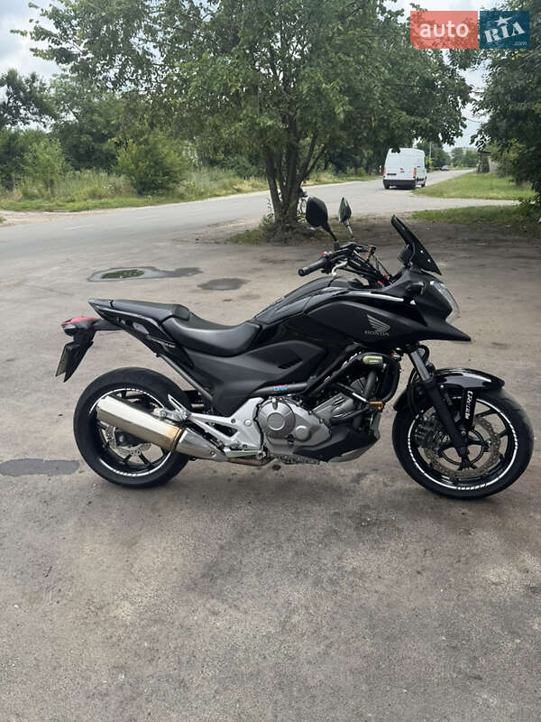 Мотоцикл Классик Honda NC 700X 2016 в Переяславе фото 5 Мотоцикл Классик Honda NC 700X 2016 в Переяславе