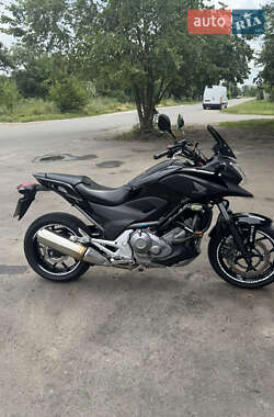 Мотоцикл Классик Honda NC 700X 2016 в 