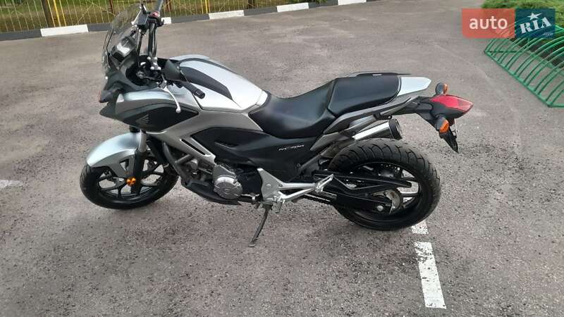 Мотоцикл Спорт-туризм Honda NC 700X 2012 в Песочине
