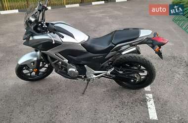 Мотоцикл Спорт-туризм Honda NC 700X 2012 в 