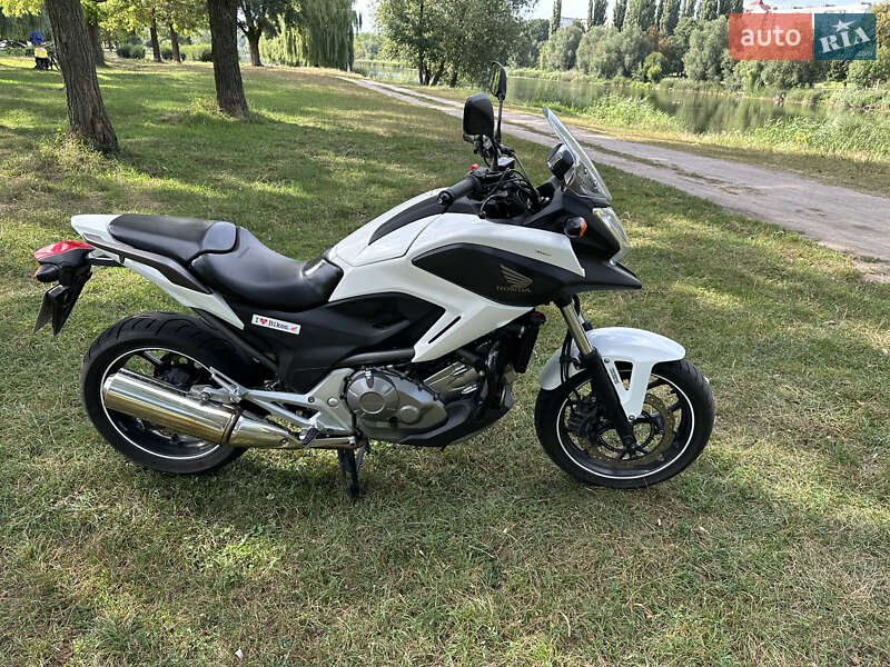 Мотоцикл Туризм Honda NC 700XA 2012 в Киеве