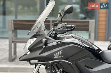 Мотоцикл Спорт-туризм Honda NC 700XA 2012 в 