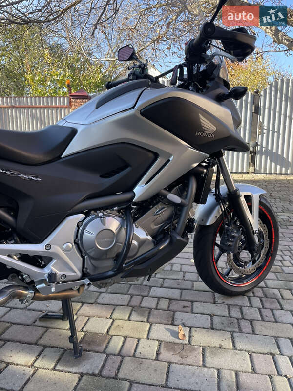 Мотоцикл Спорт-туризм Honda NC 700XA 2012 в Тараще фото 9 Мотоцикл Спорт-туризм Honda NC 700XA 2012 в Тараще