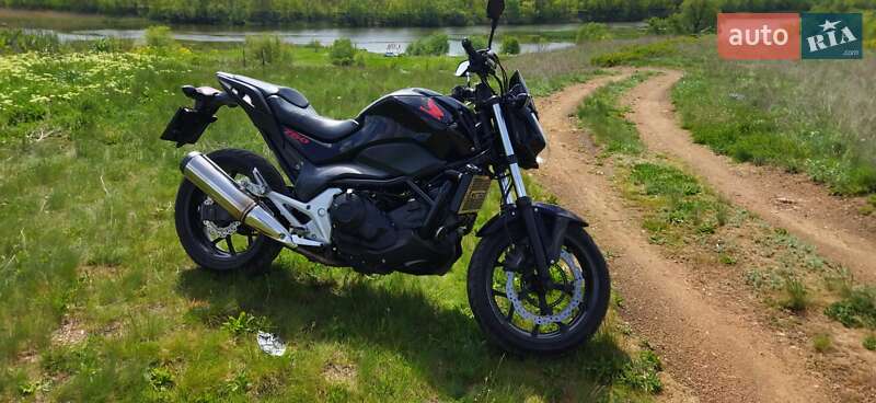 Мотоцикл Без обтікачів (Naked bike) Honda NC 750S 2016 в Голованівську